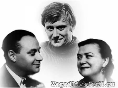 Миронова и Манакер