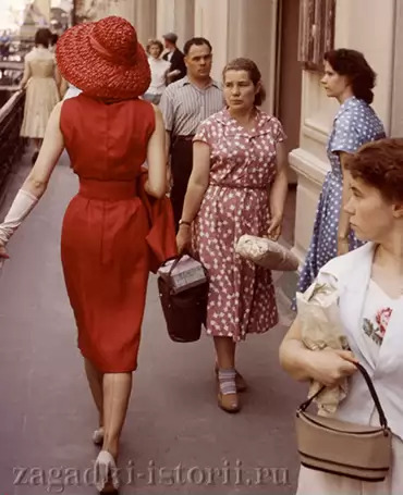 Французские манекенщицы в ГУМе, 1959 год