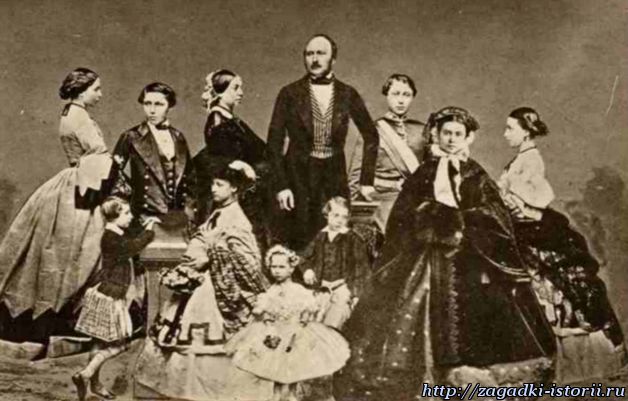 Королева Виктория и принц Альберт с детьми