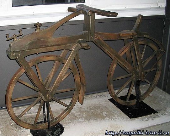 Изобретение Дреза - прототип велосипеда