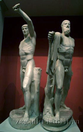 Статуя Гармодию и Аристогитону