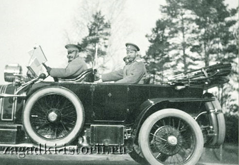 Николай II на автомобиле