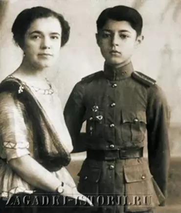 Катя Десницкая и принц Сиама