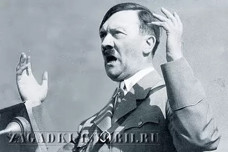 Гитлер умел привести толпу в гипнотический экстаз