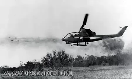 Вертолеты AH-1G «Хью Кобра» во Вьетнаме