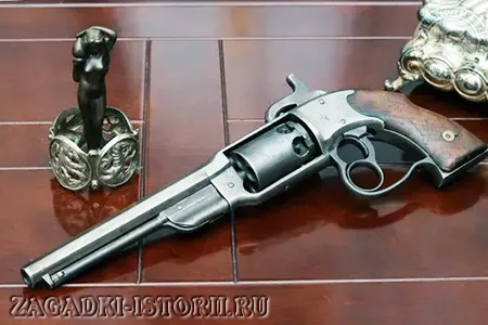 Револьвер Сэвиджа