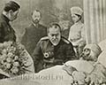 Адмирал Того посещает вице-адмирала Рожественского в госпитале