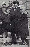 Марио Брюнери с новообретённой семьёй