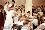 Школьная столовая в СССР. На завтрак - манка, на обед - солянка