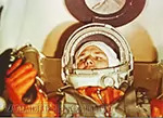Юрий Гагарин перед стартом. Космическая весна человечества